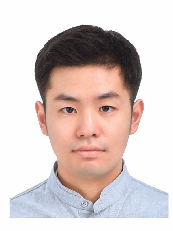 김우창